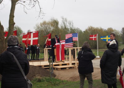 Velkomst ved formand for foreningen B-17 Mindesten Stevns og projektleder Ole Arndt.