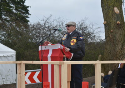 Tale af Raoul de Mars Jr., søn af andenpiloten.